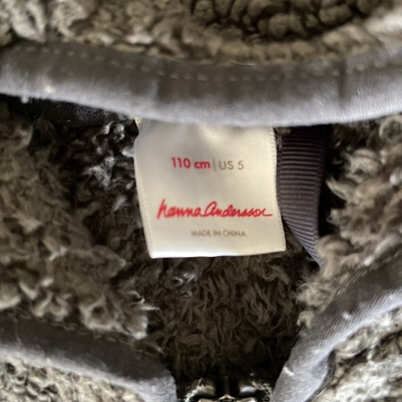 Hanna Andersson Hoodie - Picture 2 of 2